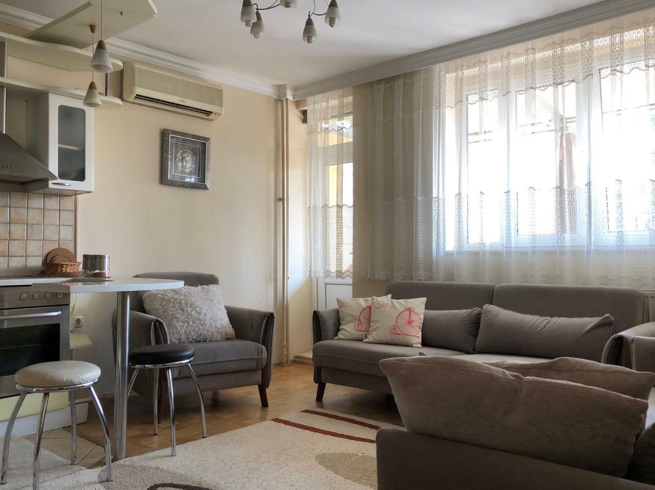 Ulpiana Apartment Pristina Eksteriør billede